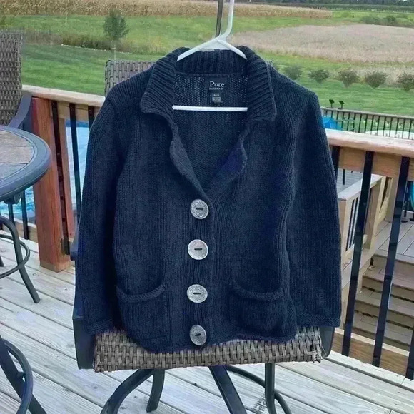 Pure hand-knitted chunky black cardigan sweater - Picture 2 of 15